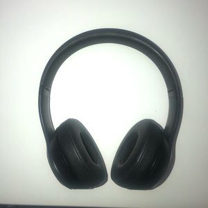 Wireless beats solo 3